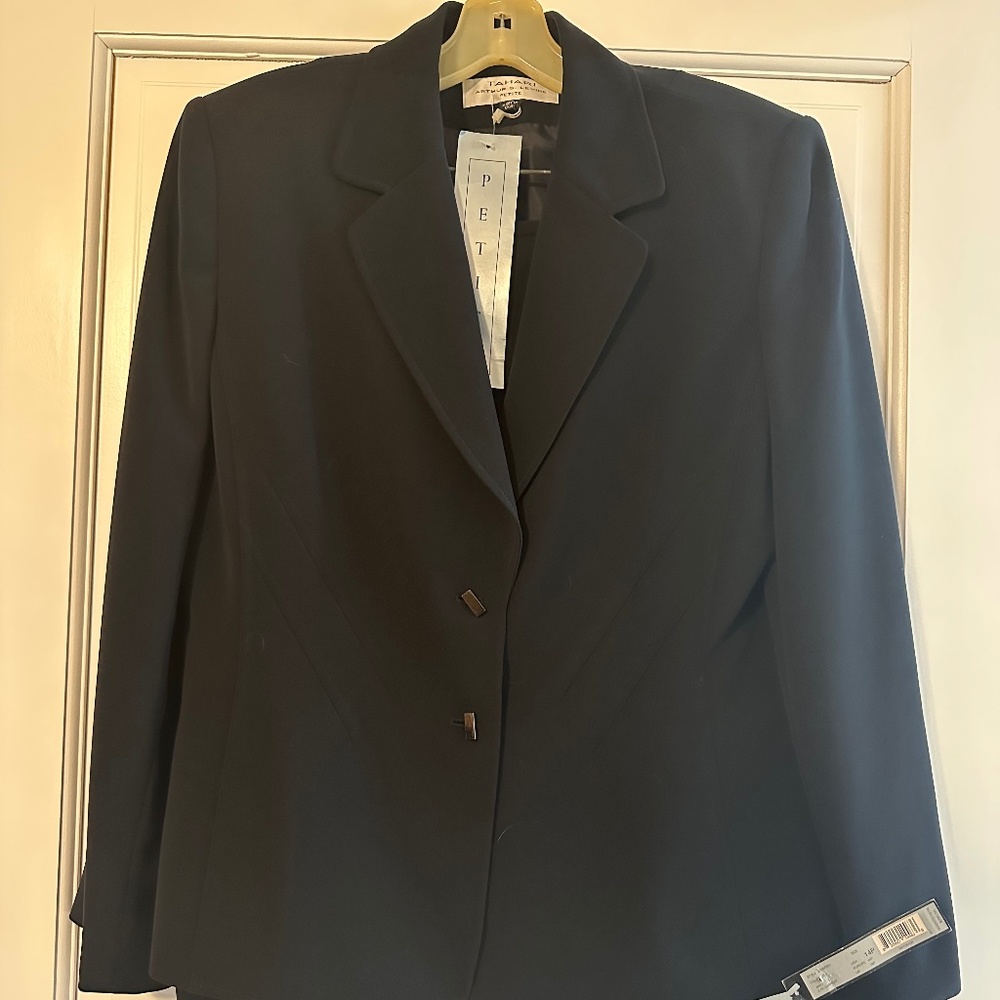 Tahari two piece suit skirt in navy - petite